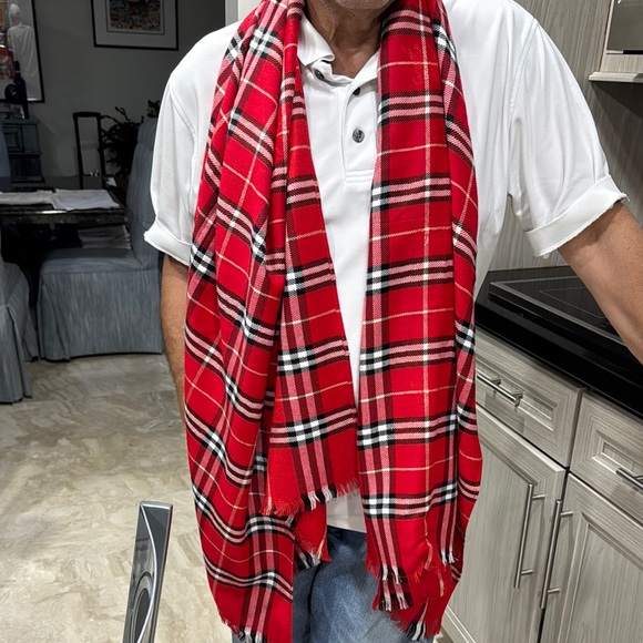 Burberry Red Scarf Classic Plaid Accessory - Picture 1 of 5